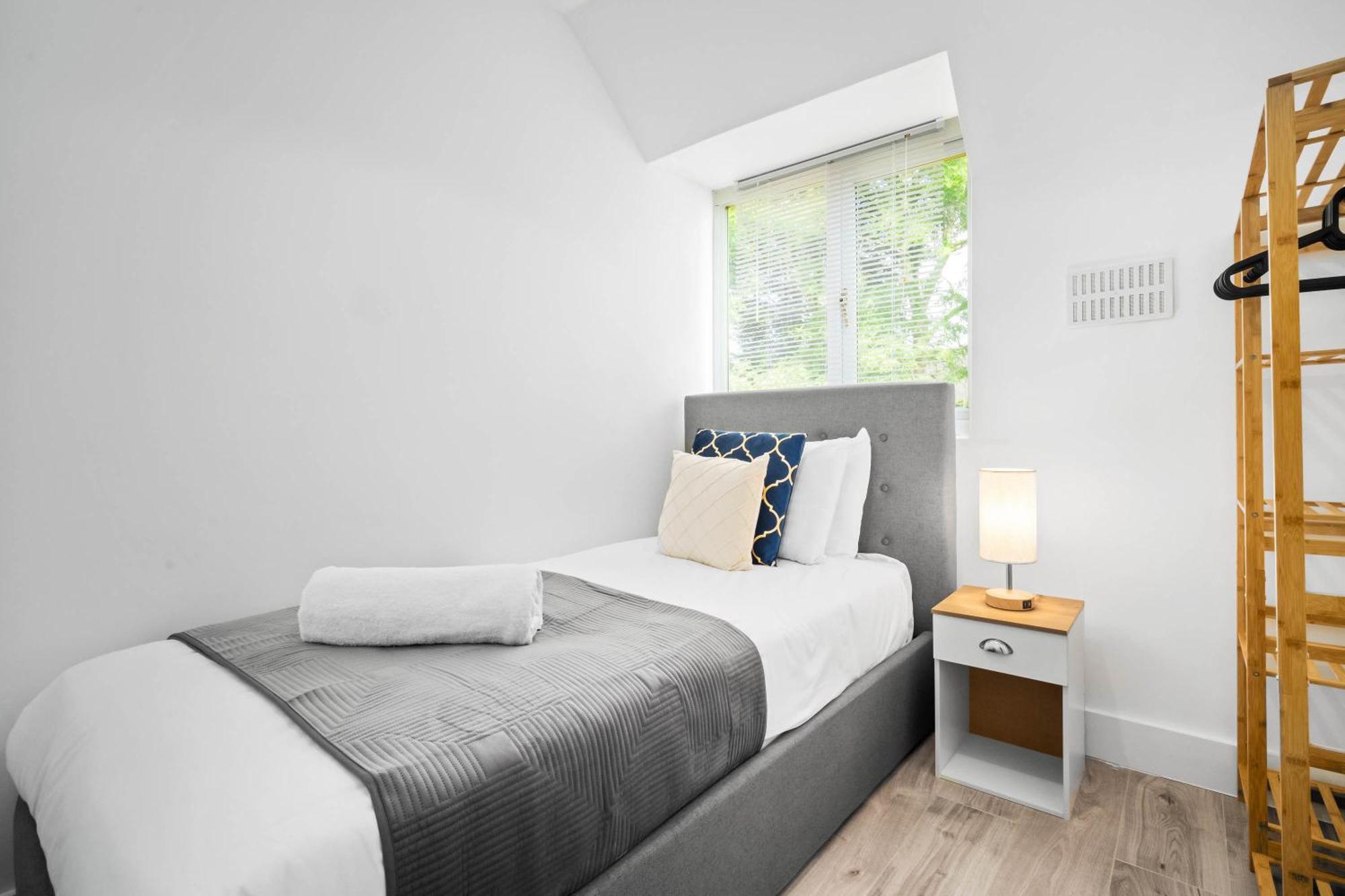 ברמינגהאם Three Bedroom House - Parking & Garden - Netflix - Wifi - Great Location - 215R מראה חיצוני תמונה