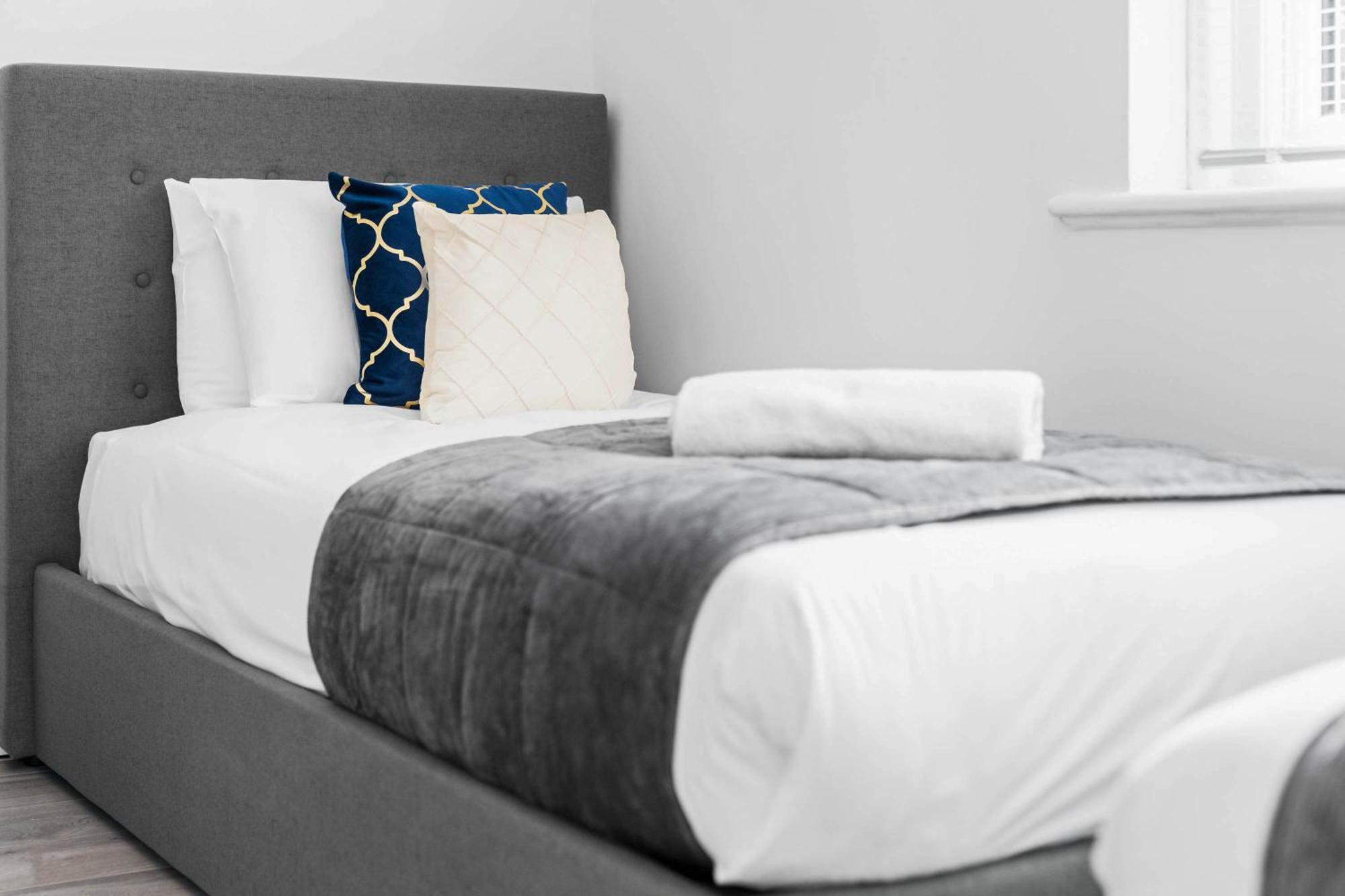 ברמינגהאם Three Bedroom House - Parking & Garden - Netflix - Wifi - Great Location - 215R מראה חיצוני תמונה